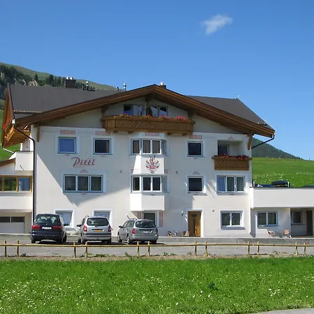 Apartment Haus Pittl *
